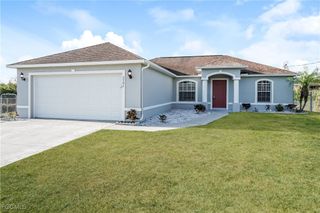 2701 36th ST SW, Lehigh Acres, FL 33976