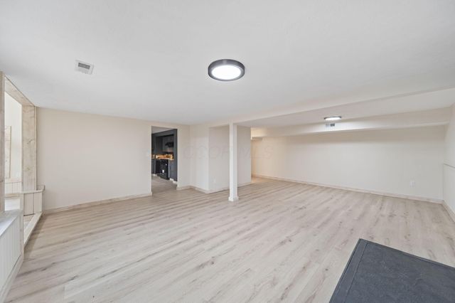 3805 Botson Lane, Cambridge, OH 43725