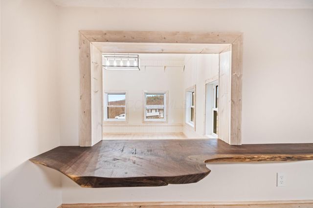 3805 Botson Lane, Cambridge, OH 43725