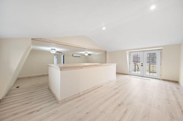 3805 Botson Lane, Cambridge, OH 43725