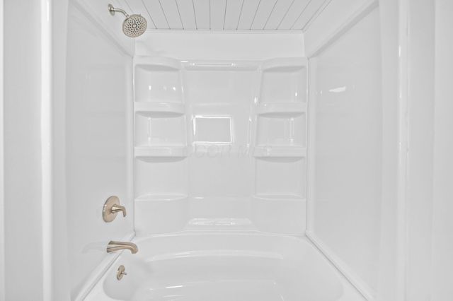 3805 Botson Lane, Cambridge, OH 43725