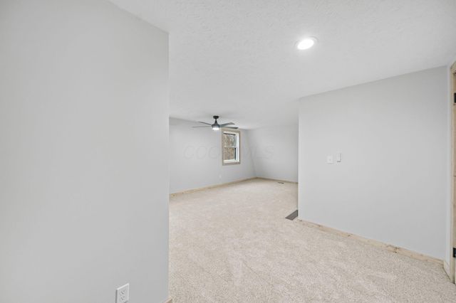 3805 Botson Lane, Cambridge, OH 43725