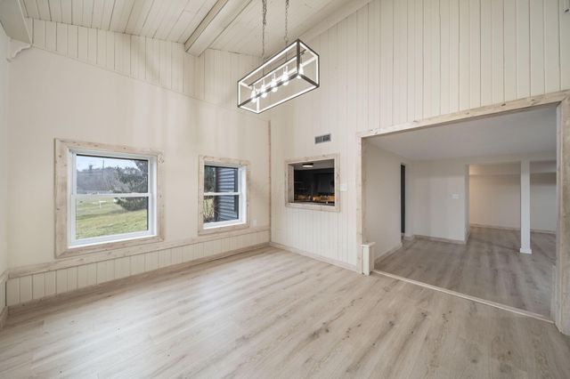 3805 Botson Lane, Cambridge, OH 43725