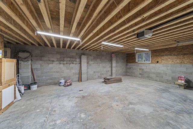 3805 Botson Lane, Cambridge, OH 43725