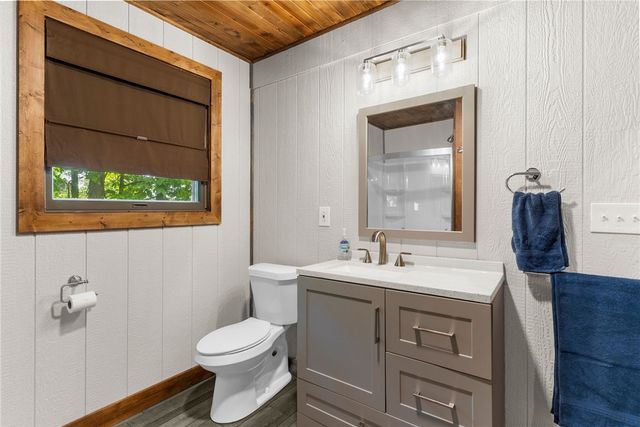 7832 Chase Dr, Jamestown, PA 16134