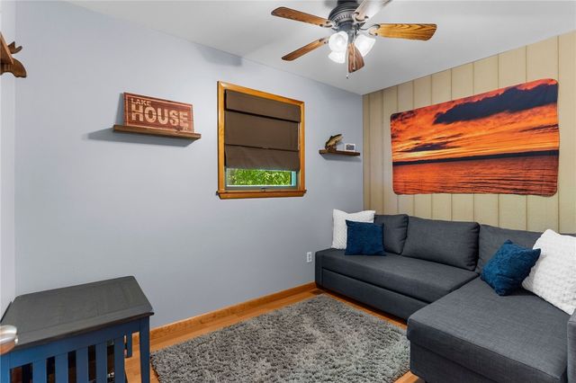 7832 Chase Dr, Jamestown, PA 16134