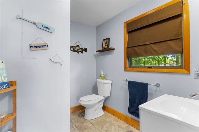 7832 Chase Dr, Jamestown, PA 16134