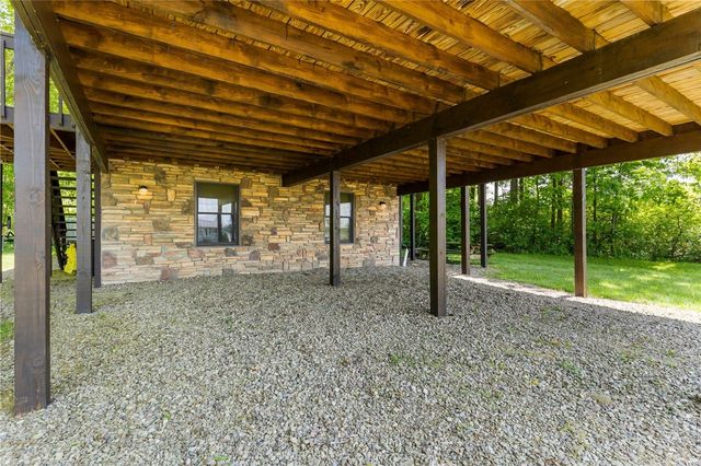 7832 Chase Dr, Jamestown, PA 16134