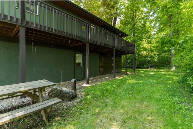 7832 Chase Dr, Jamestown, PA 16134