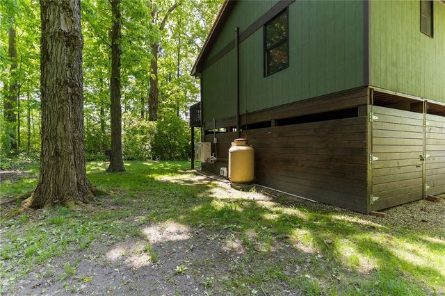 7832 Chase Dr, Jamestown, PA 16134