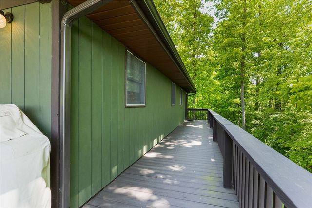 7832 Chase Dr, Jamestown, PA 16134