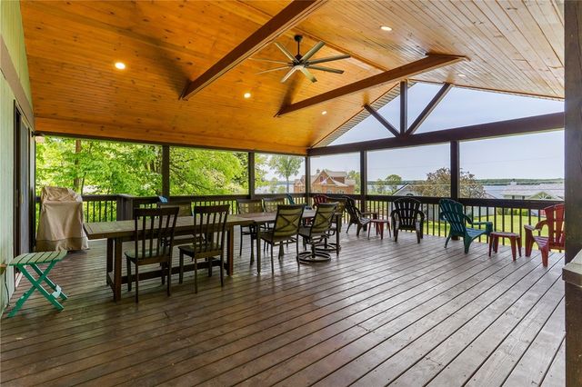 7832 Chase Dr, Jamestown, PA 16134