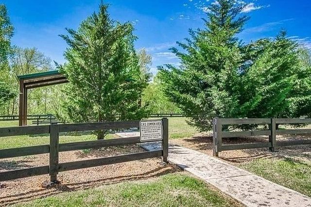 47 Swiper Dr, Smithville, TN 37166
