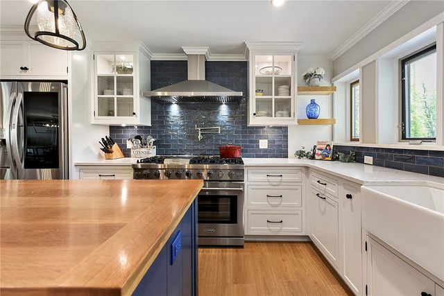 190 Canterbury, North Strabane, PA 15317