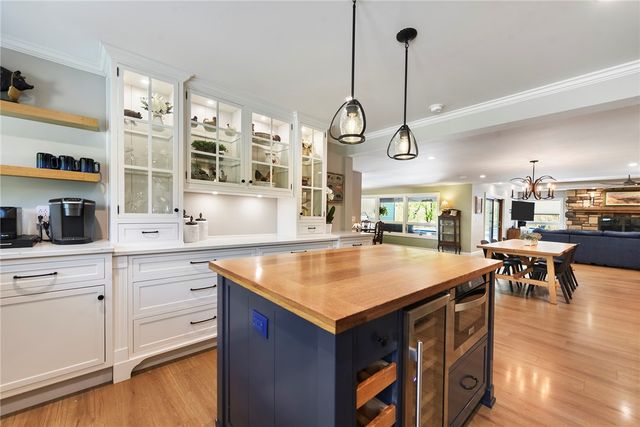 190 Canterbury, North Strabane, PA 15317