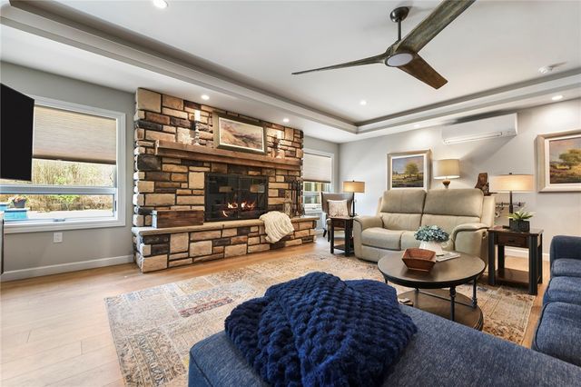 190 Canterbury, North Strabane, PA 15317