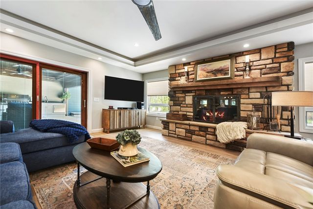 190 Canterbury, North Strabane, PA 15317