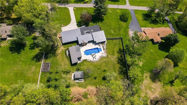 190 Canterbury, North Strabane, PA 15317