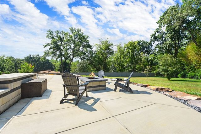 190 Canterbury, North Strabane, PA 15317