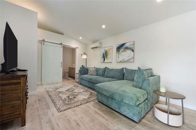 190 Canterbury, North Strabane, PA 15317