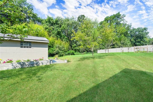 190 Canterbury, North Strabane, PA 15317