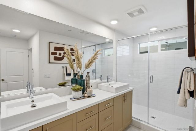 1001 32nd St 3, San Diego, CA 92102