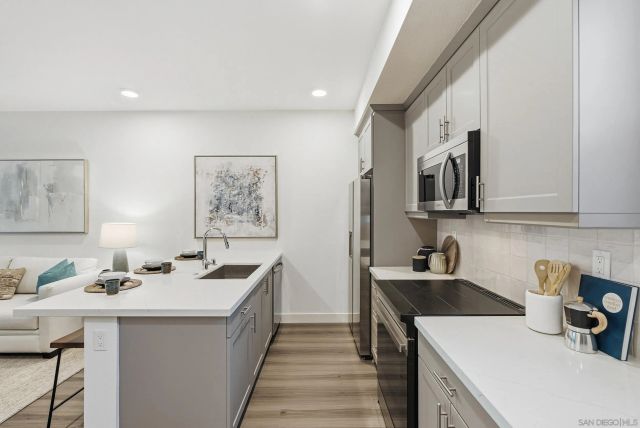 1001 32nd St 3, San Diego, CA 92102