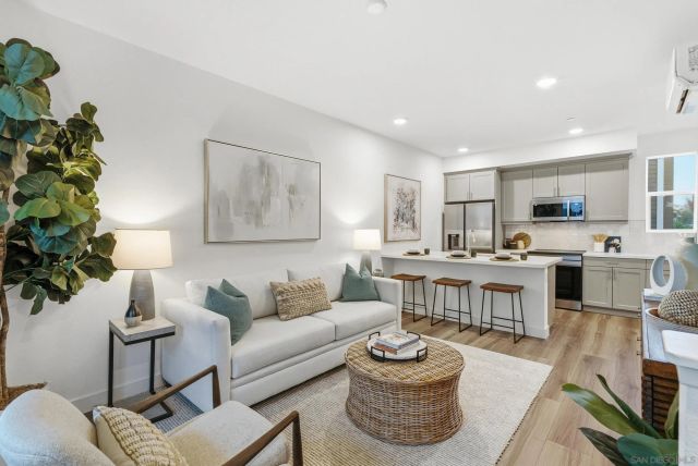 1001 32nd St 3, San Diego, CA 92102