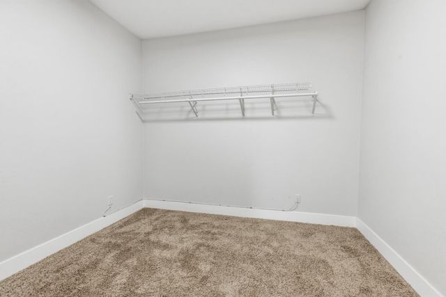 357 Wolfpack Ct, Patterson, CA 95363