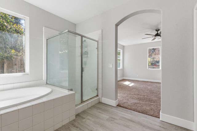 357 Wolfpack Ct, Patterson, CA 95363