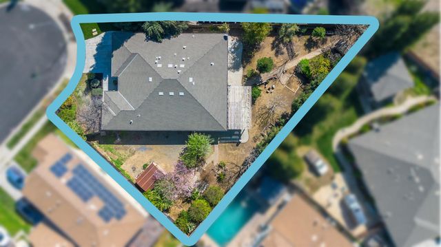 357 Wolfpack Ct, Patterson, CA 95363