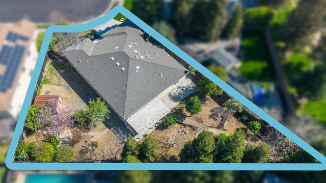 357 Wolfpack Ct, Patterson, CA 95363