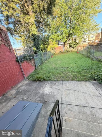 5515 3RD STREET N, Philadelphia, PA 19120