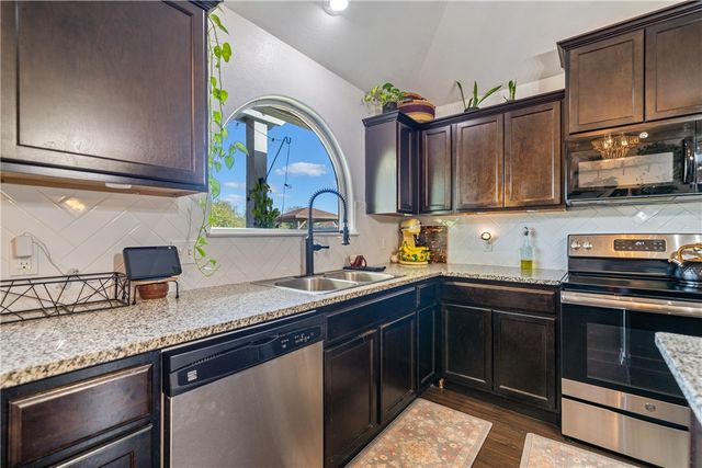 7442 Russ, Corpus Christi, TX 78414