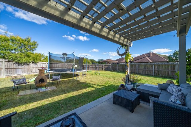 7442 Russ, Corpus Christi, TX 78414