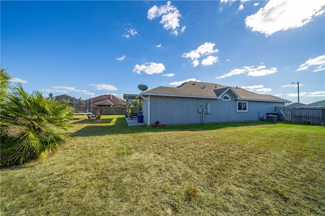 7442 Russ, Corpus Christi, TX 78414