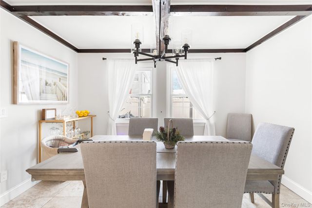 14 Bayside Avenue, Medford, NY 11763