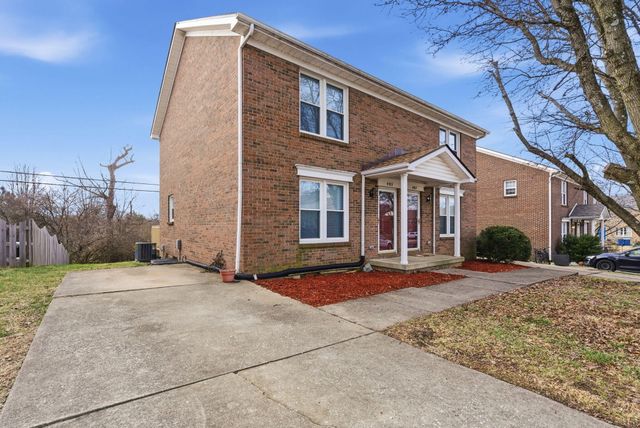 405-407 Maryrose Drive, Nicholasville, KY 40356