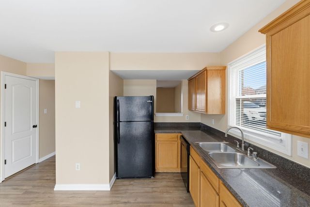 405-407 Maryrose Drive, Nicholasville, KY 40356