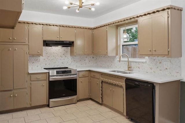 6504 S Phillips Avenue, Oklahoma City, OK 73149