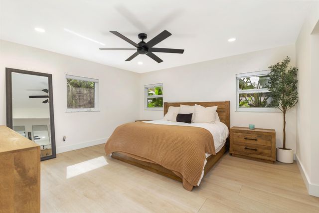 7521 Edgewater Circle, Lake Clarke Shores, FL 33406