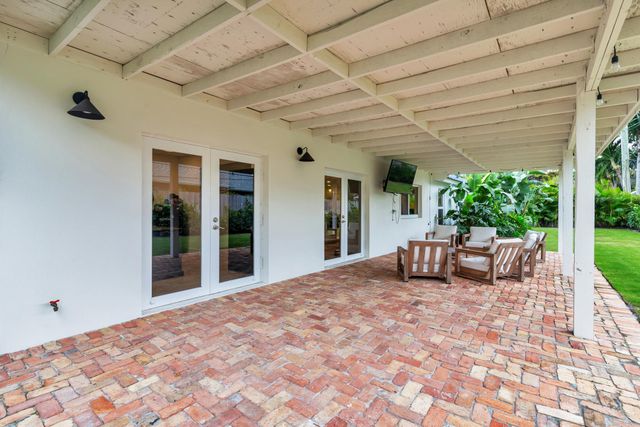 7521 Edgewater Circle, Lake Clarke Shores, FL 33406