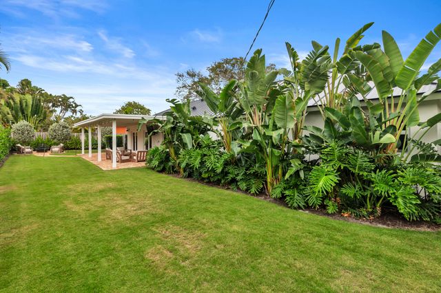 7521 Edgewater Circle, Lake Clarke Shores, FL 33406