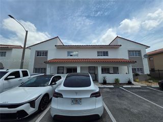 7825 W 29th Ln 101-23, Hialeah, FL 33018