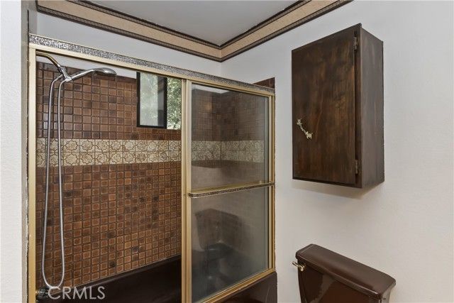 688 Arth Drive, Crestline, CA 92325