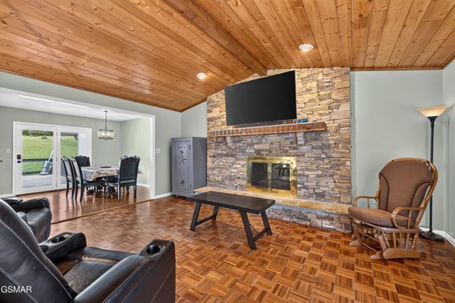 383 Cate Byrd Road, Kodak, TN 37764