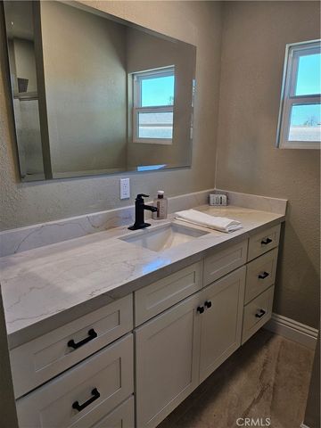 44250 Russell Lane, Palm Desert, CA 92260