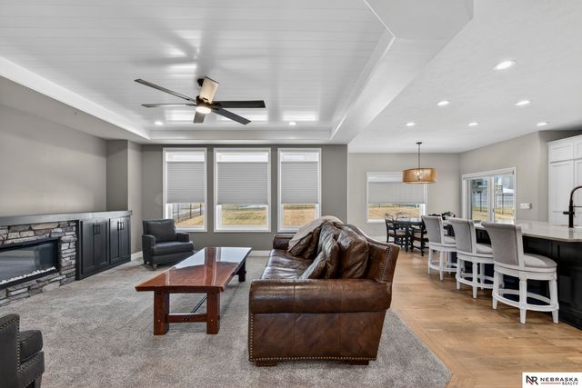 11503 S 115th Street, Papillion, NE 68046