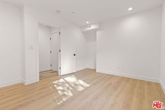 803 N Harvard Boulevard B, Los Angeles, CA 90029