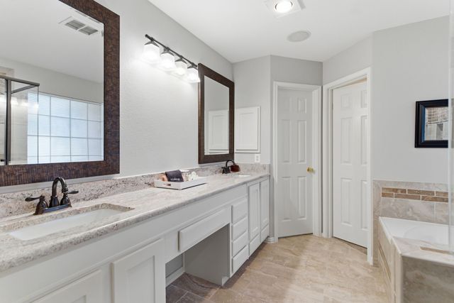 1343 Edmonton Drive, Lewisville, TX 75077